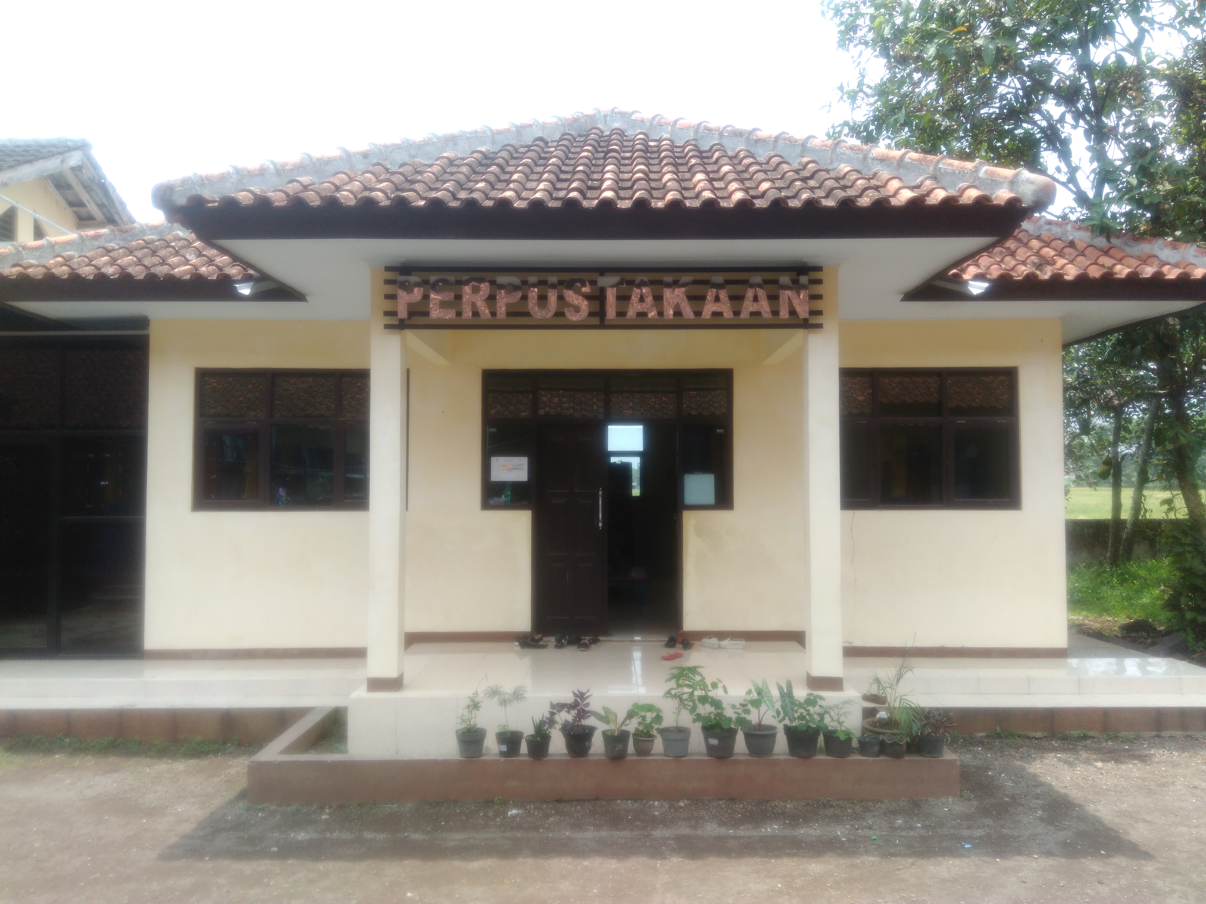 Gedung perpustakaan